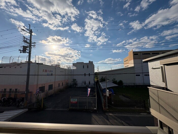 物件内観写真13　(室内からの展望)