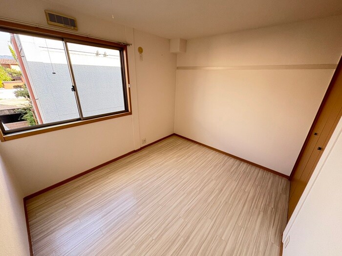 物件内観写真16　(居室)