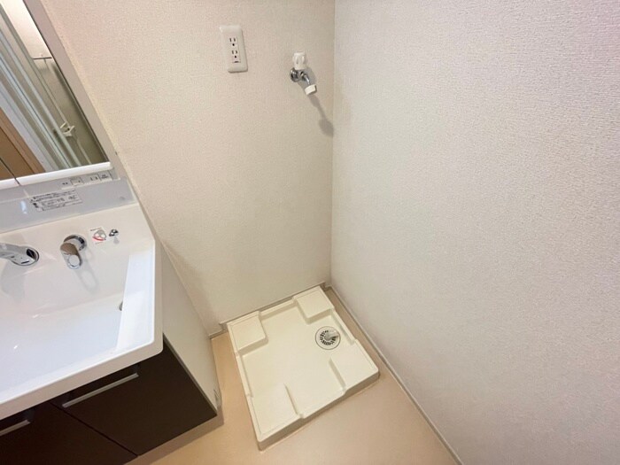 物件内観写真21　(洗濯機置場)