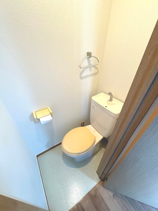 物件内観写真10　(トイレ)