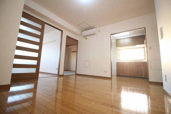 物件内観写真7　(居室)