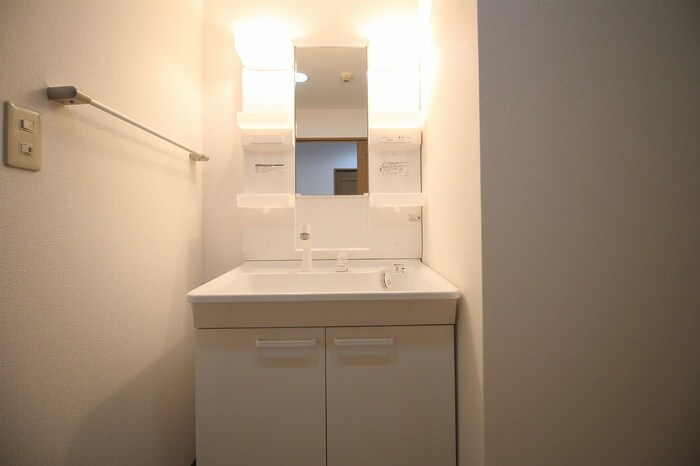 物件内観写真13　(洗面)