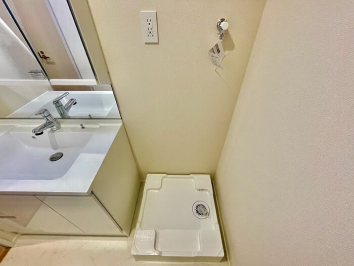 物件内観写真13　(洗濯機置場)