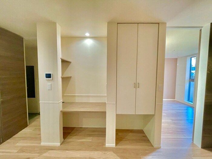 物件内観写真18　(収納)