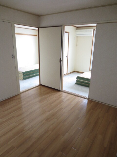 物件内観写真10　(居室)