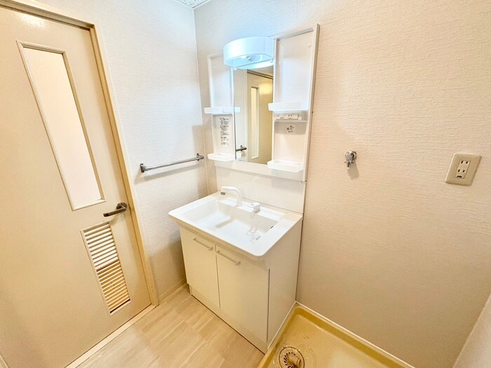 物件内観写真9　(洗面)