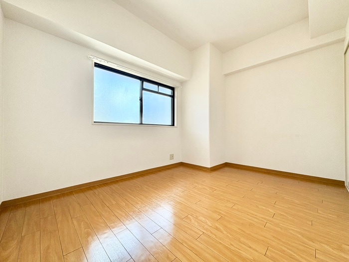 物件内観写真11　(居室)