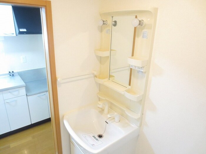 物件内観写真11　(洗面)