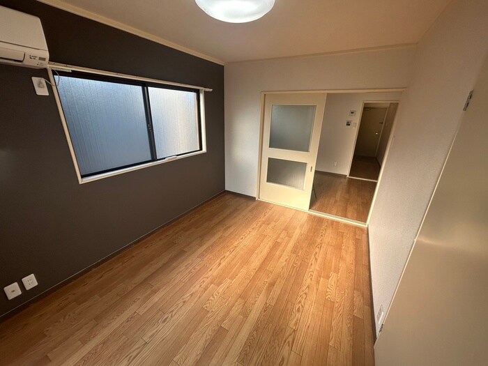 物件内観写真10　(居室)