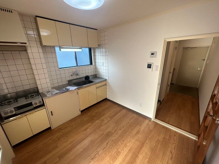 物件内観写真13　(廊下)