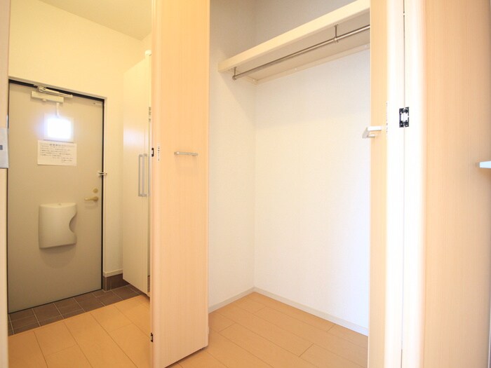 物件内観写真19　(収納)