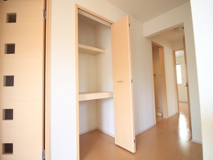 物件内観写真22　(収納)