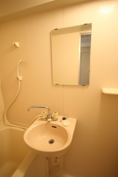 物件内観写真9　(洗面)