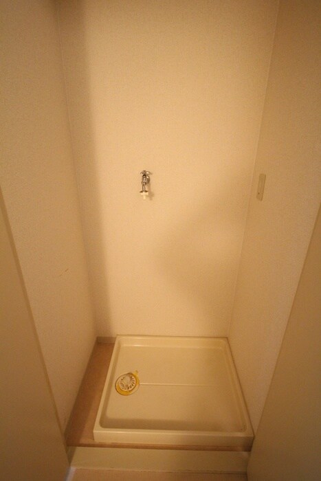 物件内観写真17　(洗濯機置場)