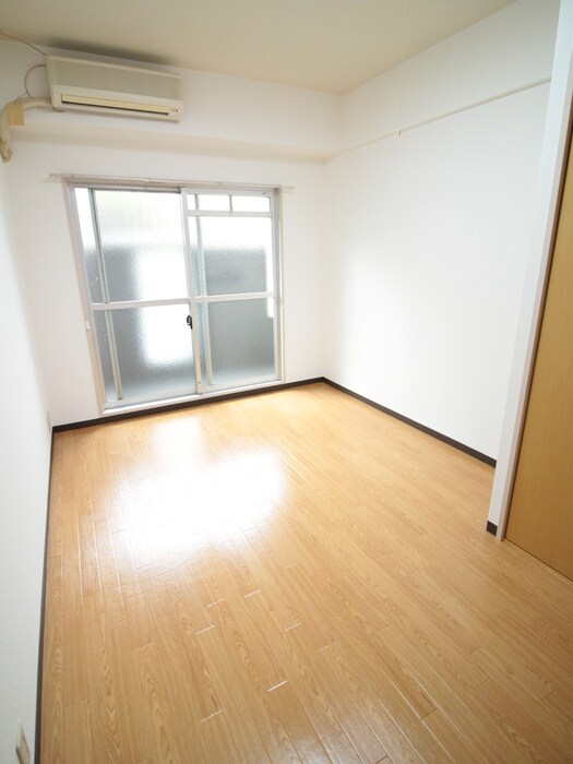 物件内観写真16　(居室)