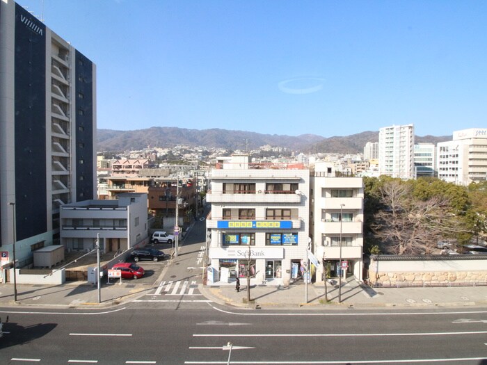 物件内観写真16　(室内からの展望)