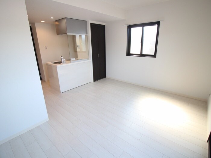 物件内観写真4　(居室)