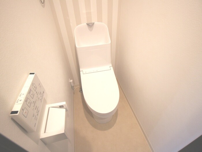 物件内観写真9　(トイレ)