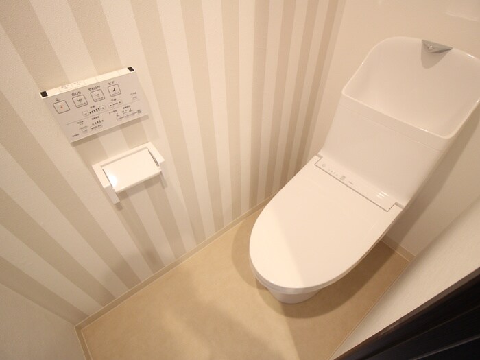 物件内観写真9　(トイレ)