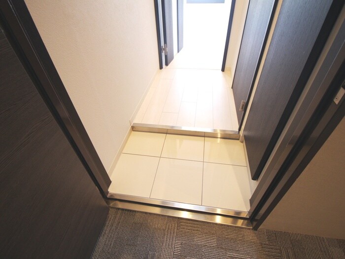 物件内観写真14　(廊下)