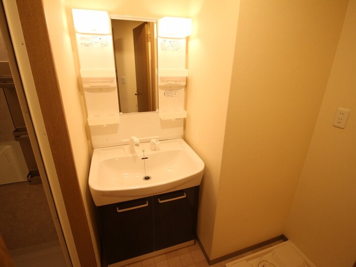 物件内観写真10　(洗面)