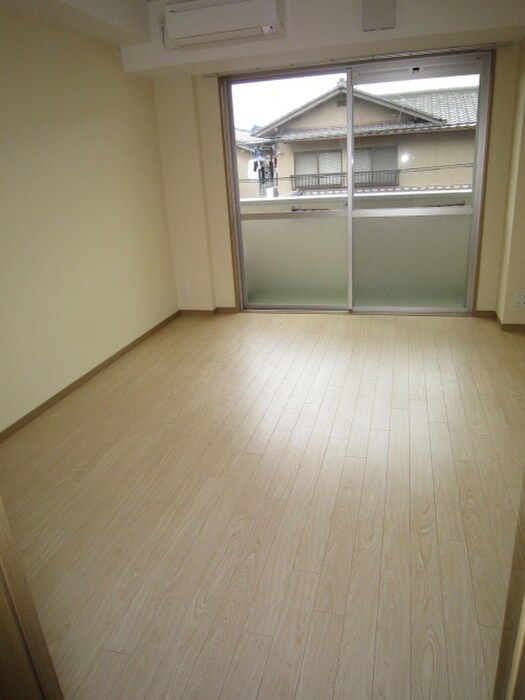 物件内観写真13　(居室)