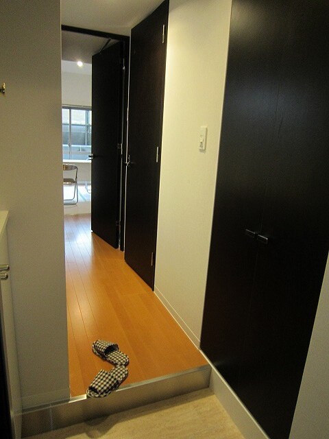 物件内観写真7　(廊下)