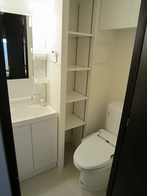 物件内観写真9　(洗面)