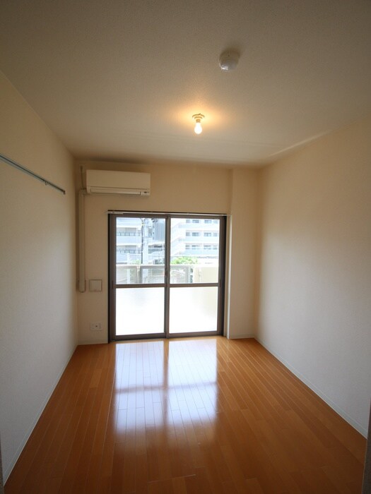 物件内観写真11　(居室)