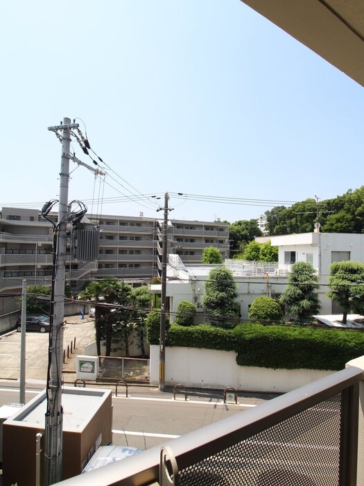 物件内観写真14　(室内からの展望)