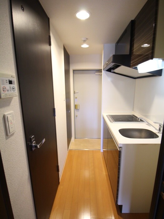 物件内観写真18　(廊下)