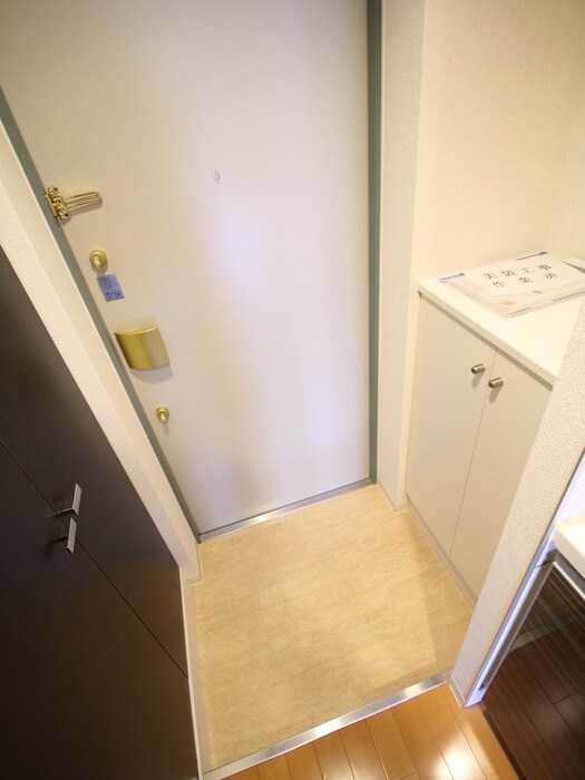 物件内観写真19　(玄関)