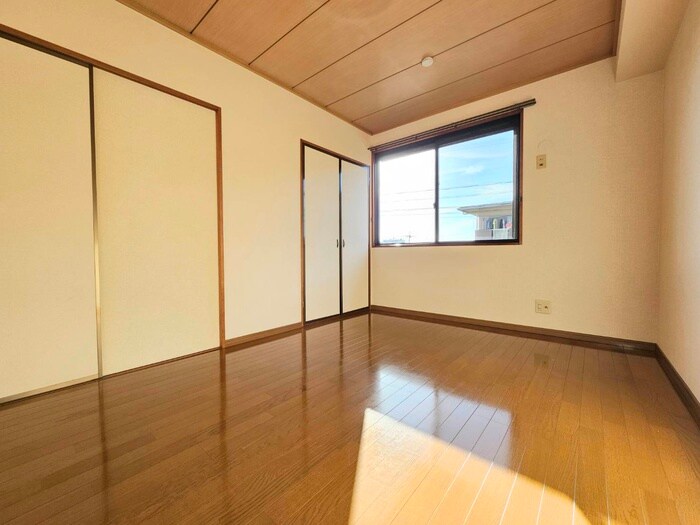 物件内観写真12　(居室)