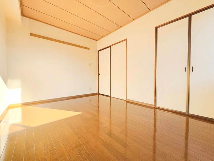 物件内観写真13　(居室)