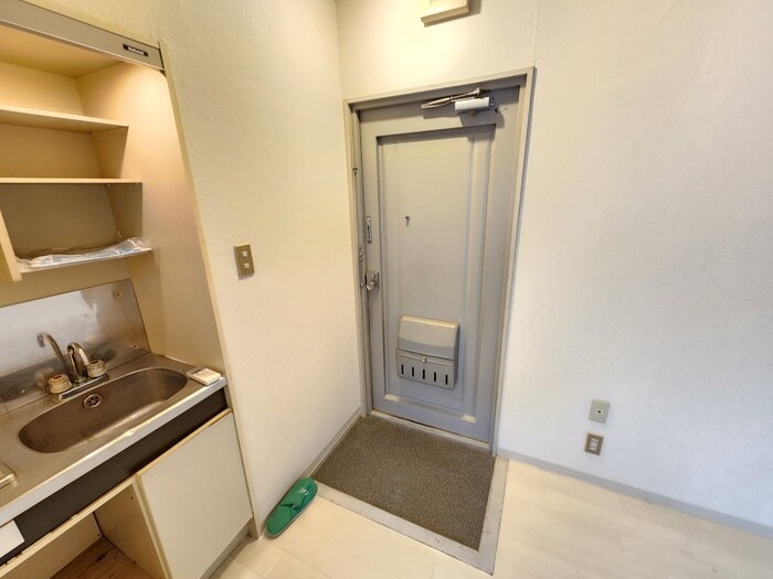 物件内観写真15　(玄関)