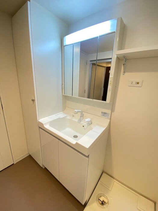 物件内観写真12　(洗面)