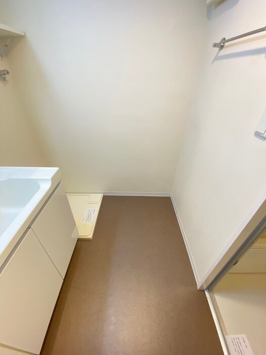 物件内観写真17　(洗濯機置場)