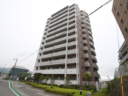 メゾンドール仁川(204)外観写真