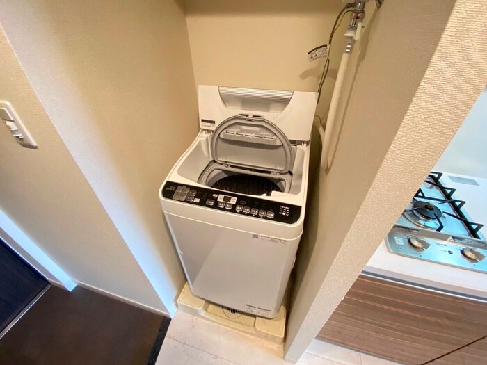 物件内観写真12　(洗濯機置場)