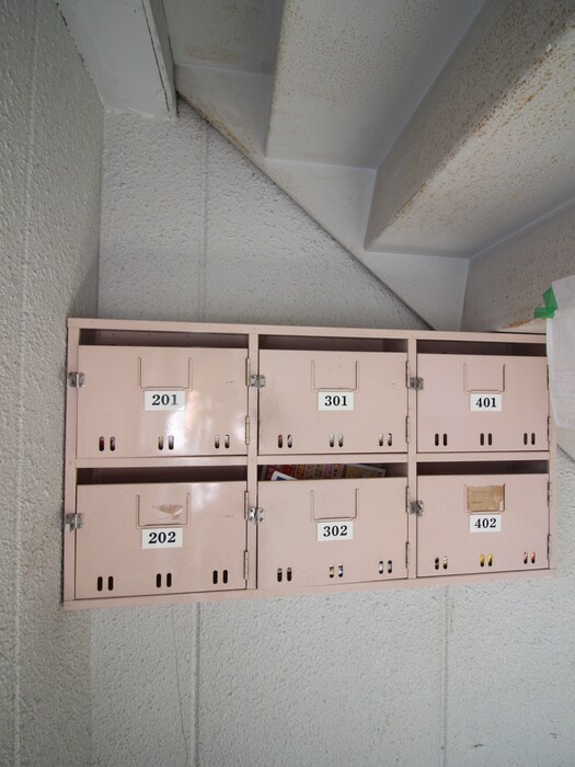 物件外観写真4　(エントランス部分)