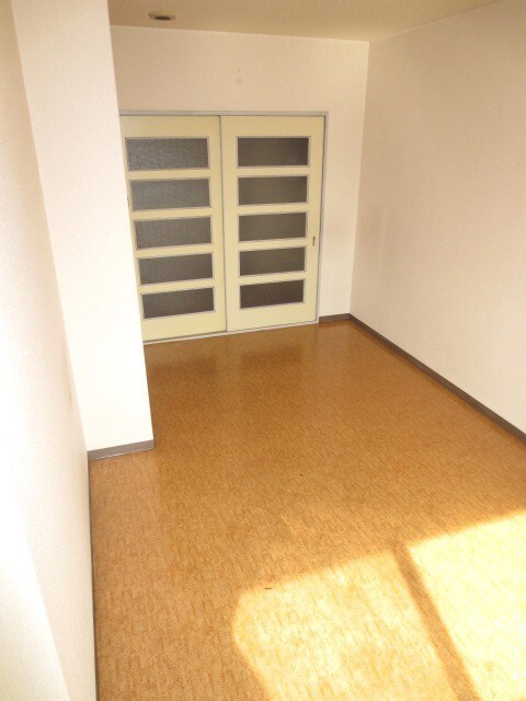 物件内観写真6　(居室)