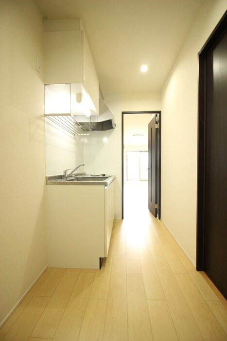 物件内観写真16　(廊下)