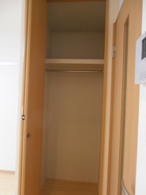 物件内観写真16　(収納)