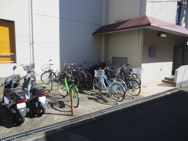 駐輪場