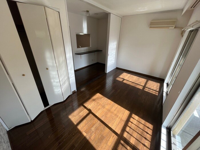 物件内観写真9　(居室)