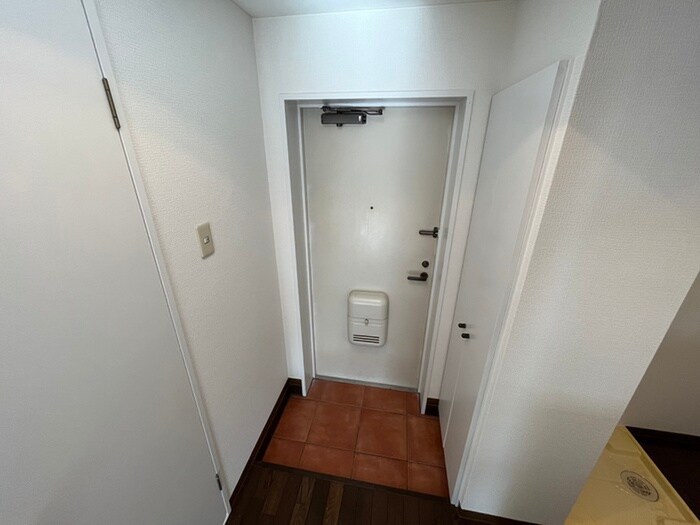 物件内観写真19　(玄関)