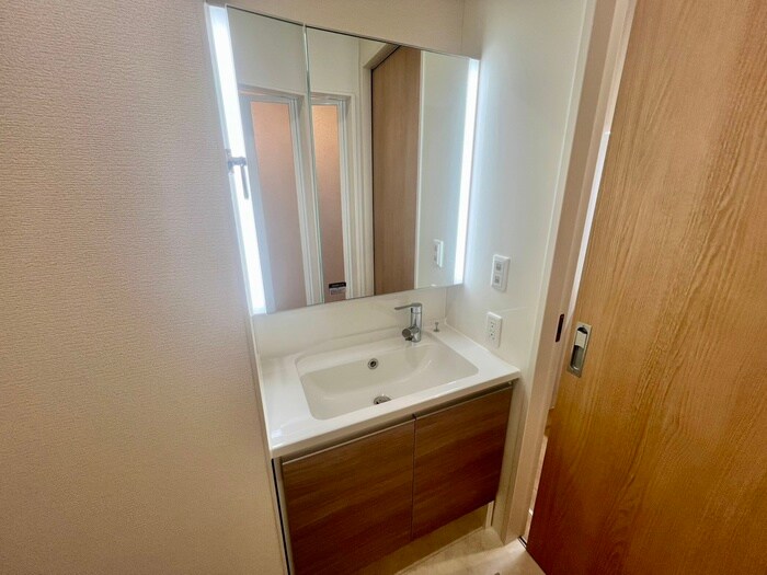 物件内観写真13　(洗面)