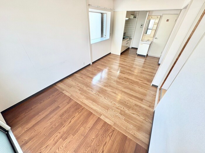 物件内観写真12　(居室)