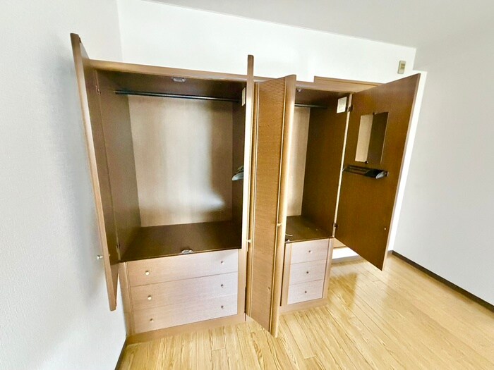 物件内観写真10　(収納)