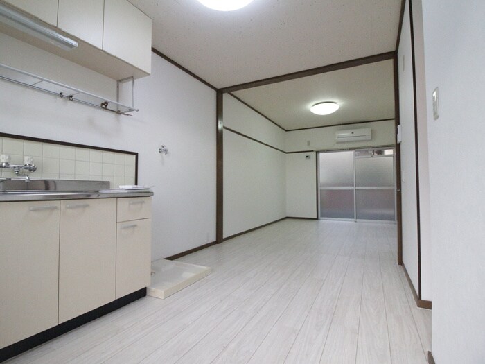 物件内観写真8　(居室)